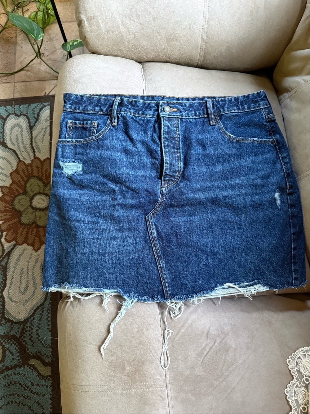 Old Navy Dark Blue Distressed Denim Mini Skirt